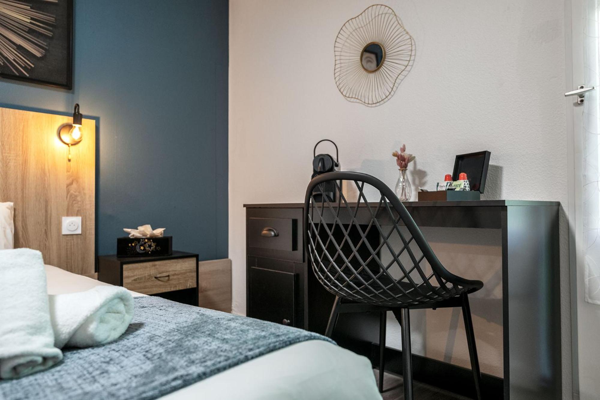 Le Roxane Hotel Saint-Laurent-des-Vignes Kültér fotó