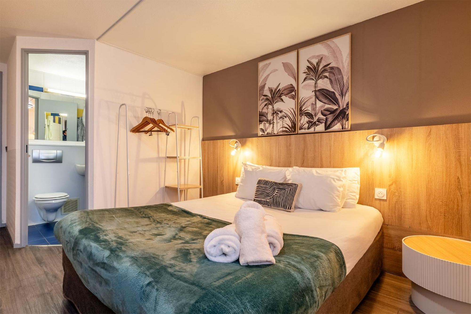 Le Roxane Hotel Saint-Laurent-des-Vignes Kültér fotó