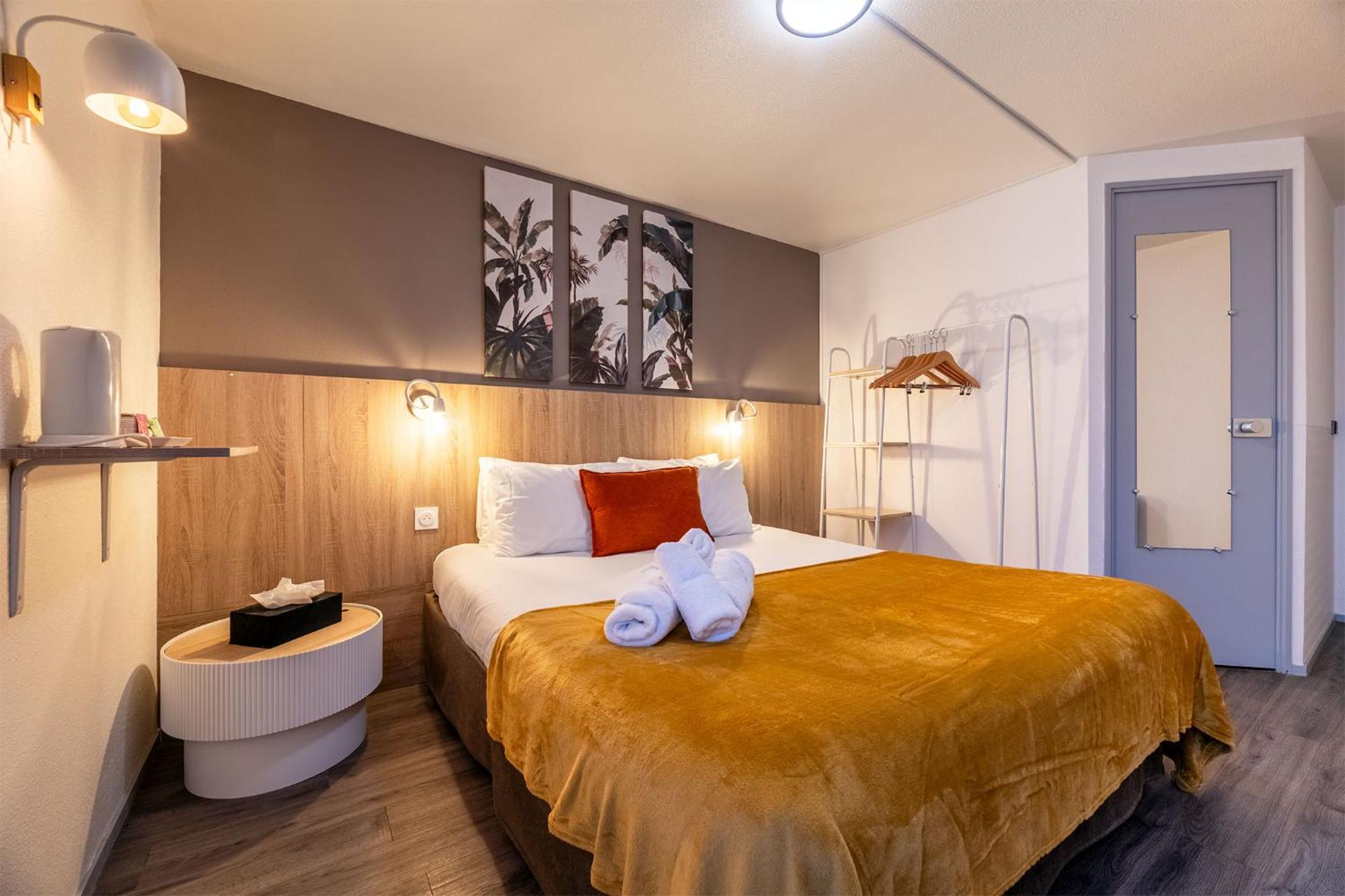 Le Roxane Hotel Saint-Laurent-des-Vignes Kültér fotó